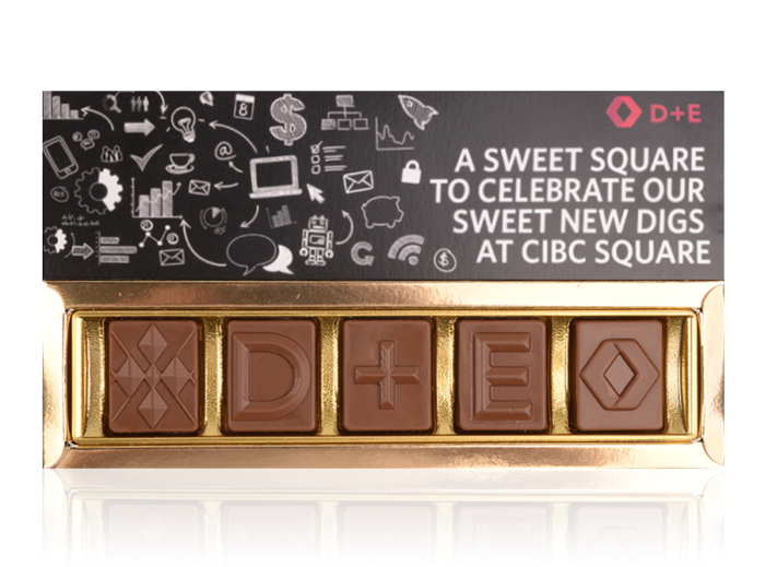 5 Pieces of Customized Belgian Chocolate in a Customized Soft Gliding Box